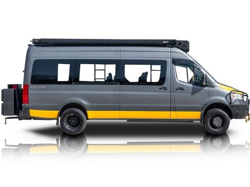 Used 2022 Mercedes-Benz Sprinter 3500 image 2