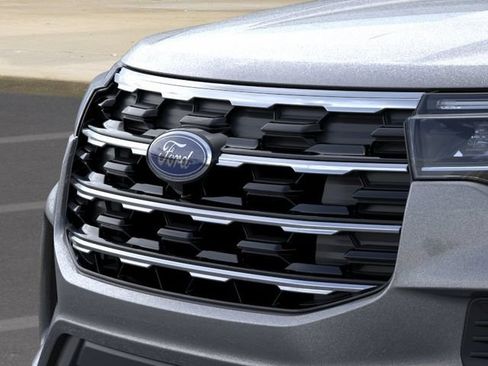New 2026 Ford Explorer Active AWD/4WD image 17