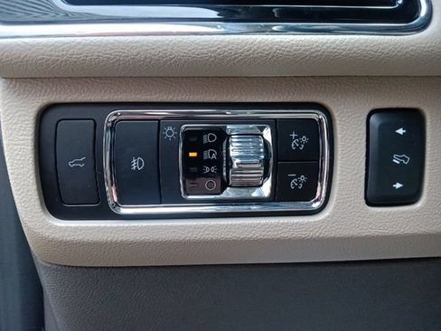 Used 2024 Lincoln Navigator Reserve AWD/4WD image 17