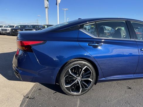 Used 2024 Nissan Altima 2.5 SR image 35