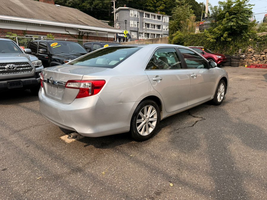Used 2014 Toyota Camry XLE FWD image 5