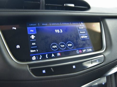 Used 2021 Cadillac XT5 Premium Luxury image 15