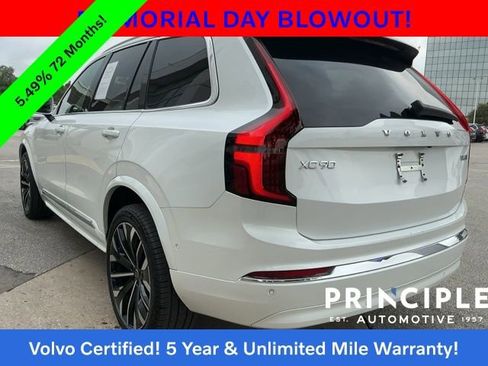 Certified 2025 Volvo XC90 B6 Plus AWD/4WD image 12