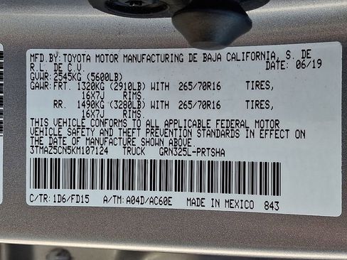 Used 2019 Toyota Tacoma TRD Off-Road RWD image 28