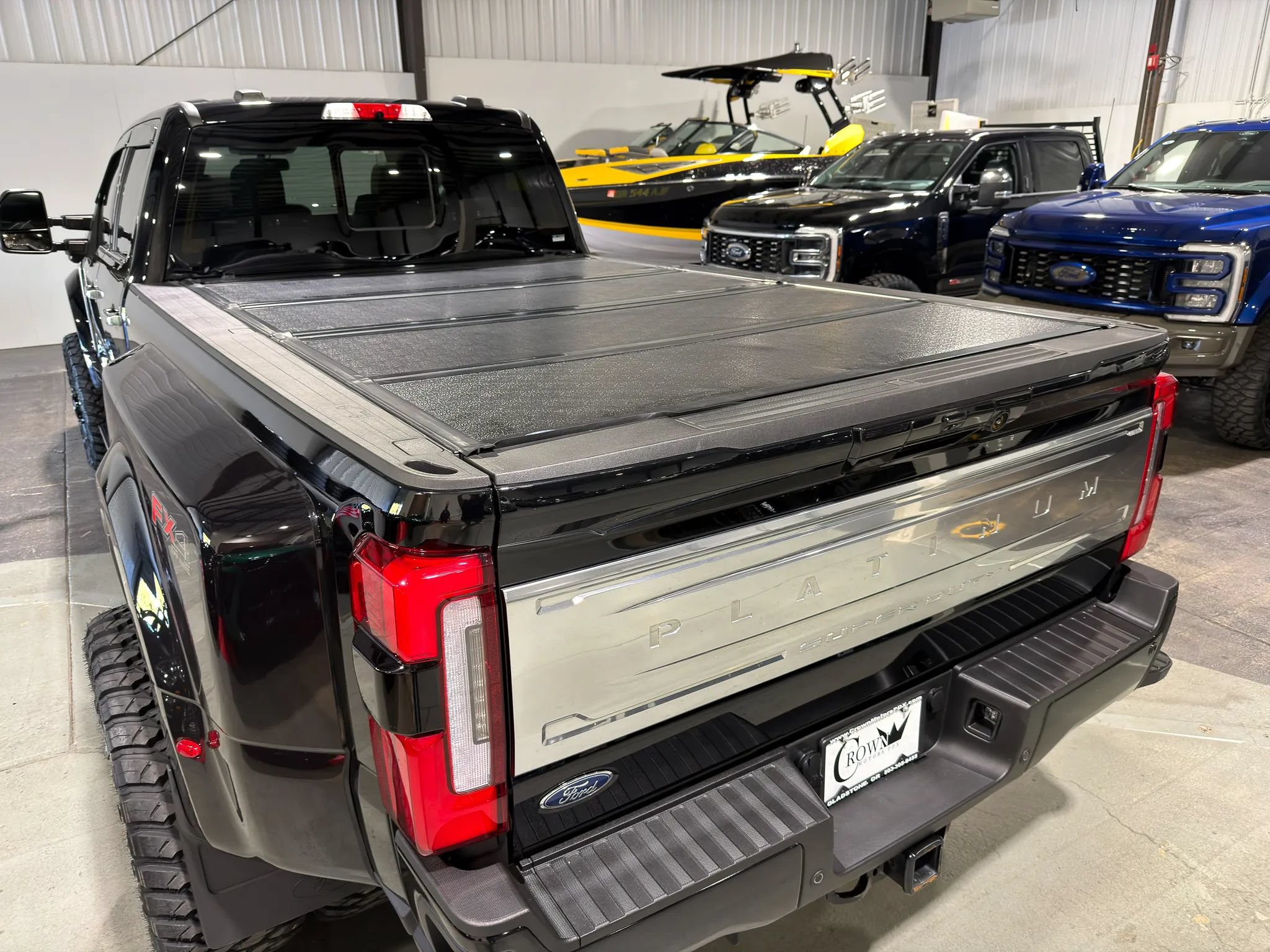 Used 2025 Ford F450 Platinum w/ Platinum Plus Package AWD/4WD image 8