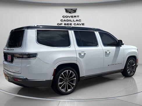 Used 2022 Jeep Grand Wagoneer Series III w/ Rear Seat Video Group 1 image 7
