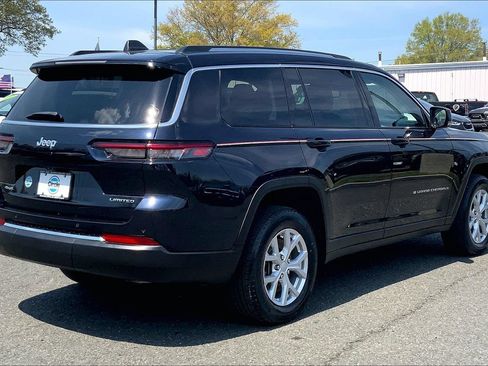 Certified 2023 Jeep Grand Cherokee L Limited AWD/4WD image 11