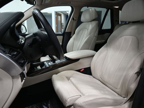 Used 2015 BMW X5 xDrive50i image 12