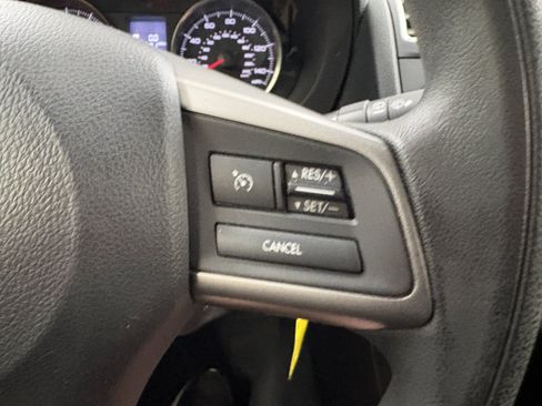 Used 2015 Subaru Crosstrek 2.0i AWD/4WD image 29