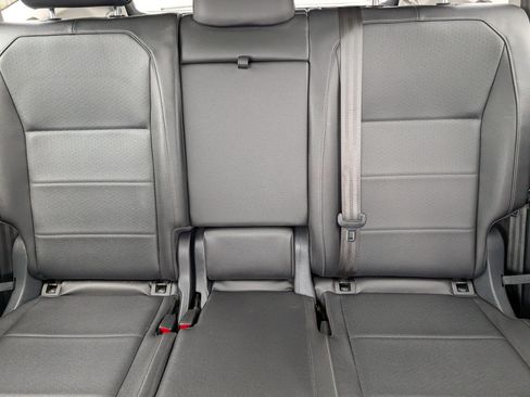 Used 2020 Volkswagen Tiguan SEL w/ Tiguan Two-Row MDO Package AWD/4WD image 13