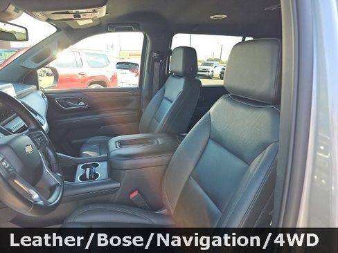 Used 2023 Chevrolet Suburban LT image 10