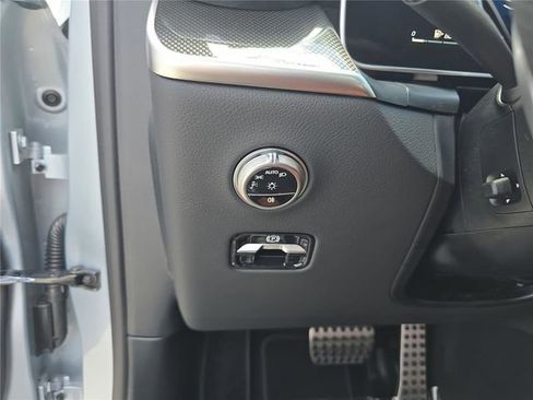 New 2026 Mercedes-Benz GLC 300 4MATIC image 35