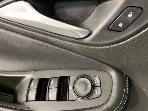 Used 2021 Buick Encore GX Preferred w/ Cold Weather Comfort Package FWD image 26