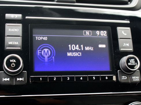 Used 2017 Honda CR-V LX image 28