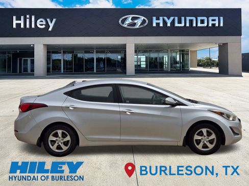 Used 2014 Hyundai Elantra SE FWD image 3