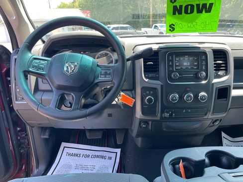 Used 2017 RAM 1500 Express AWD/4WD image 12