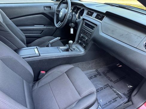 Used 2012 Ford Mustang Coupe RWD image 15