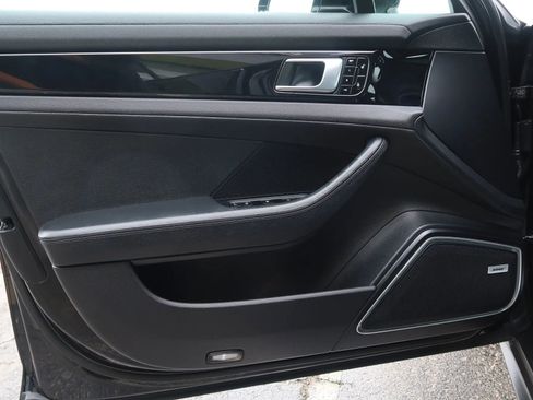Used 2018 Porsche Panamera 4S image 51