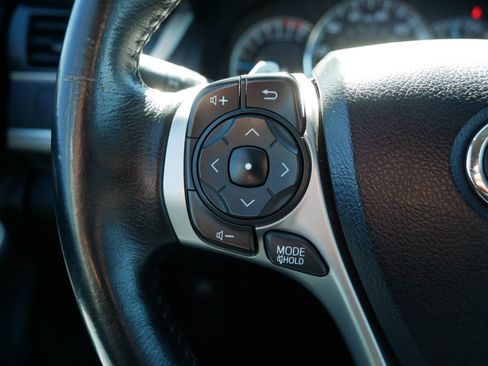 Used 2013 Toyota Camry SE image 30