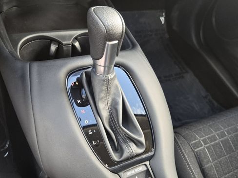 Certified 2025 Honda HR-V LX image 18