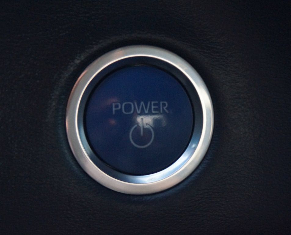 Used 2022 Toyota Tundra Platinum w/ Advanced Package AWD/4WD image 9