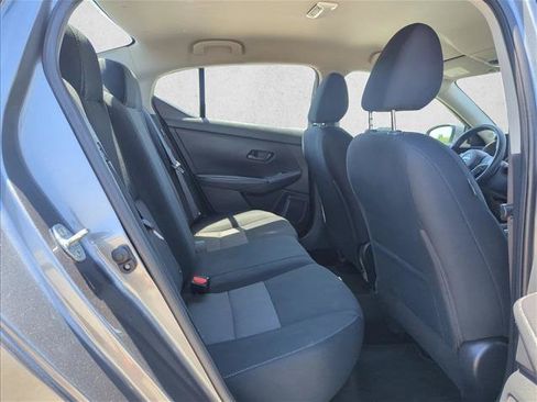 Used 2024 Nissan Sentra SV FWD image 18