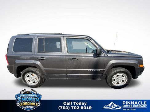Used 2016 Jeep Patriot Sport w/ Power Value Group FWD image 3