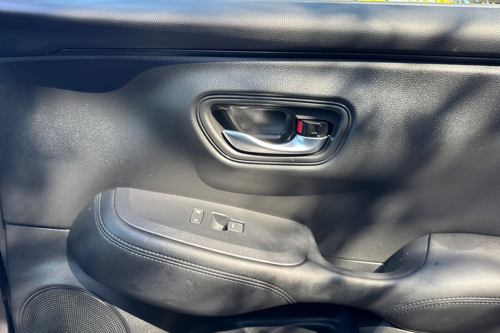 Used 2025 Honda HR-V LX image 20