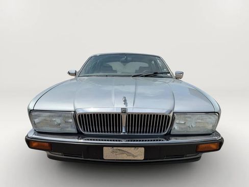 Used 1994 Jaguar XJ6 RWD image 3