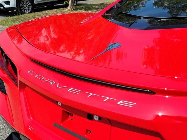 Certified 2021 Chevrolet Corvette Stingray Coupe w/ Chrome Exterior Badge Package RWD image 13