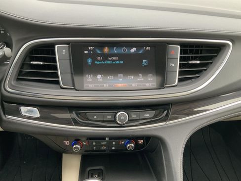 Used 2019 Buick Enclave Essence FWD image 36