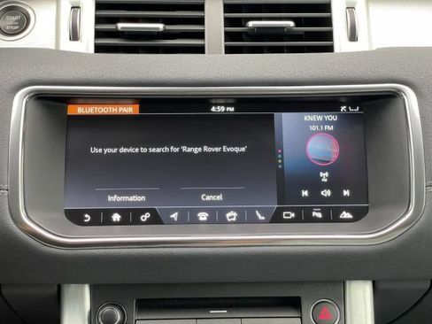 Used 2017 Land Rover Range Rover Evoque SE Premium AWD/4WD image 27