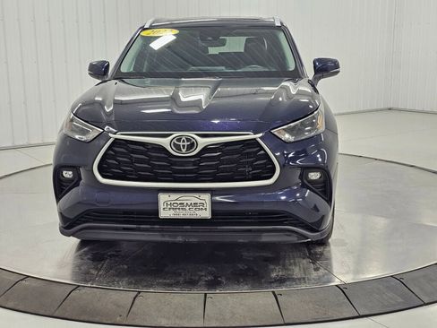 Used 2022 Toyota Highlander XLE image 8
