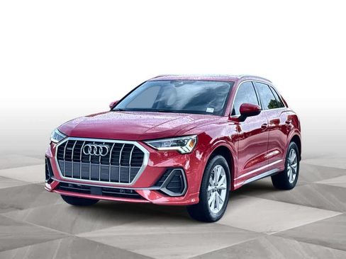 Used 2025 Audi Q3 2.0T Premium Plus w/ Premium Plus Package AWD/4WD image 4