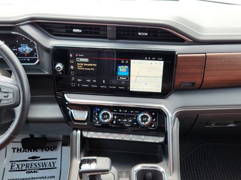 Used 2025 GMC Sierra 1500 Denali Ultimate AWD/4WD image 19