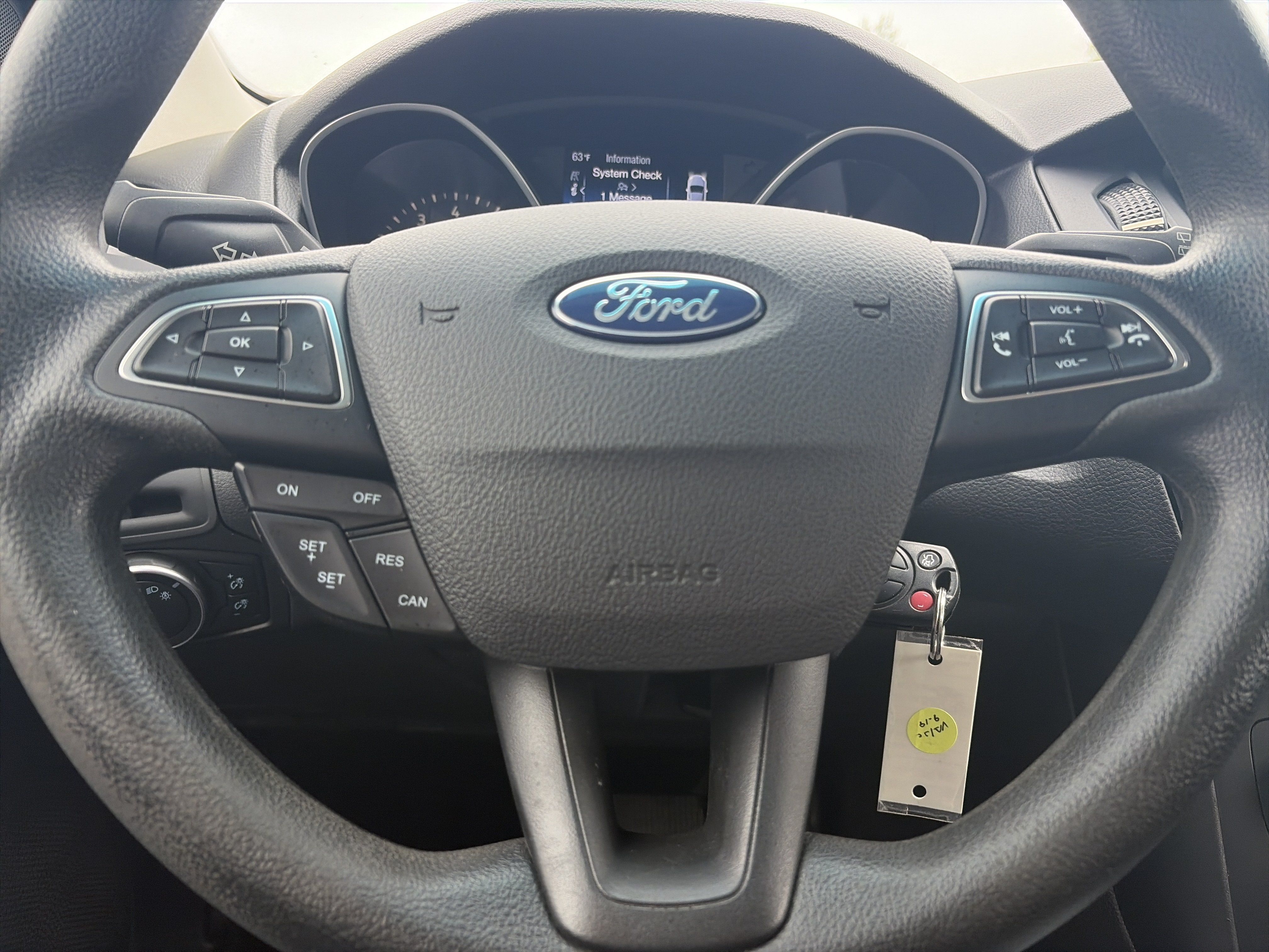 Used 2017 Ford Focus SE FWD image 19