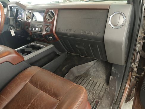 Used 2012 Ford F250 King Ranch w/ King Ranch w/Chrome Pkg image 18