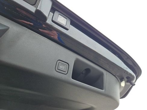 New 2026 Chevrolet Equinox EV LT image 11