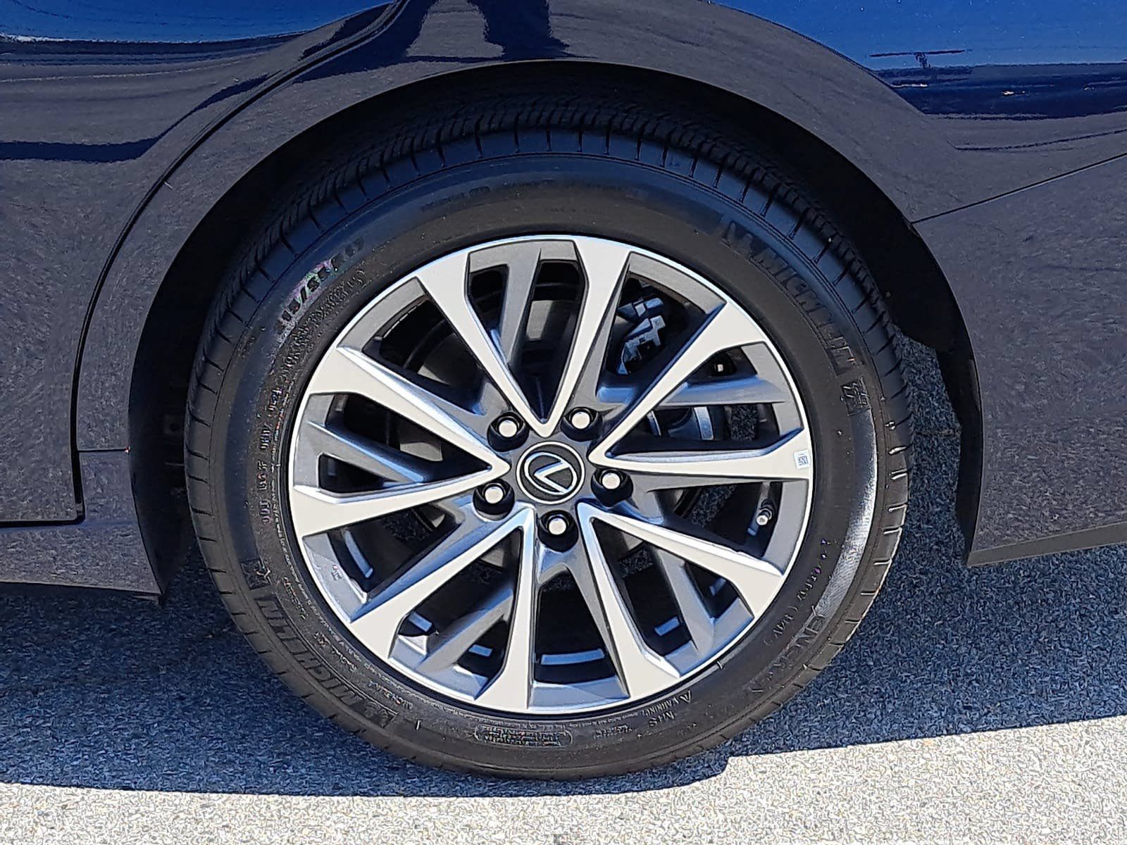 Used 2025 Lexus ES 350 FWD image 36