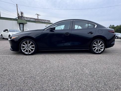 Used 2020 MAZDA MAZDA3 Sedan w/ Select Package FWD image 3