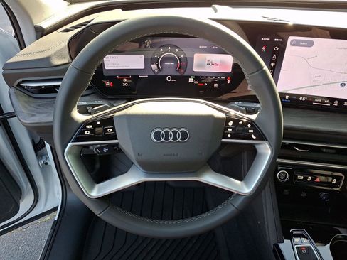 New 2026 Audi Q5 Premium Plus image 18