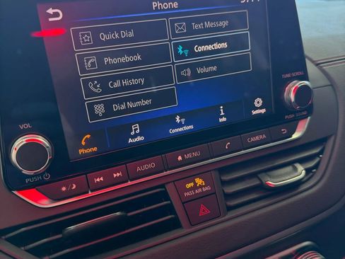 Used 2019 Nissan Altima 2.5 SR w/ SR Premium Package image 16