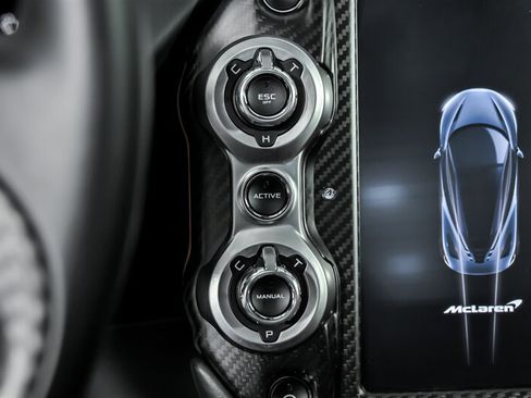 Used 2018 McLaren 720S RWD image 34