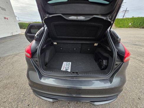 Used 2016 Ford Focus ST w/ Equipment Group 401A image 26