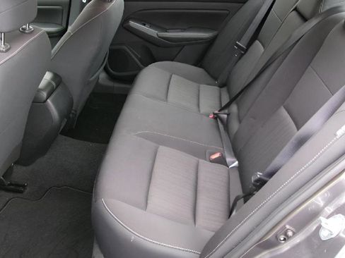 Used 2024 Nissan Altima 2.5 SV FWD image 10