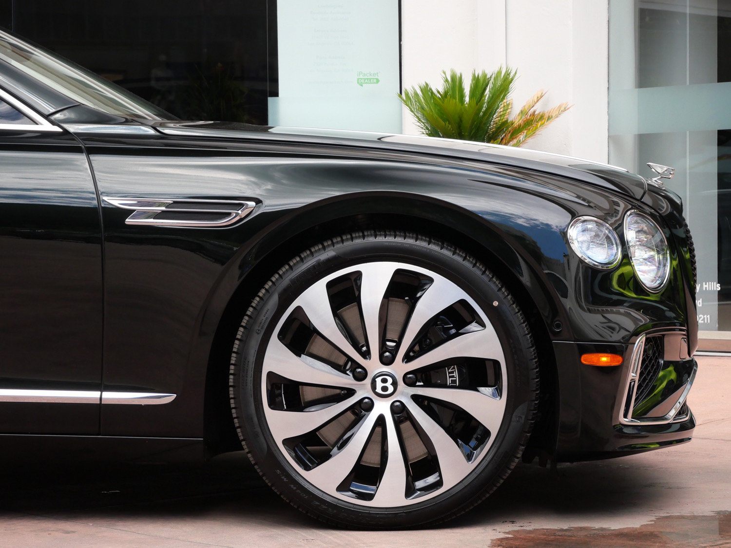 New 2026 Bentley Flying Spur V8 AWD/4WD image 6