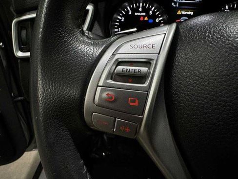 Used 2016 Nissan Rogue SL w/ SL Premium Package FWD image 34