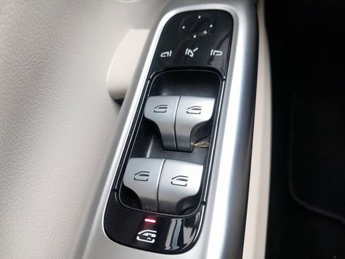 Used 2024 Mercedes-Benz C 300 4MATIC Sedan image 7