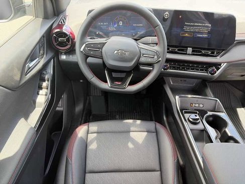 New 2026 Chevrolet Equinox RS w/ Convenience Package III FWD image 12