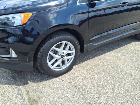 Certified 2023 Ford Edge SEL w/ Convenience Package AWD/4WD image 4